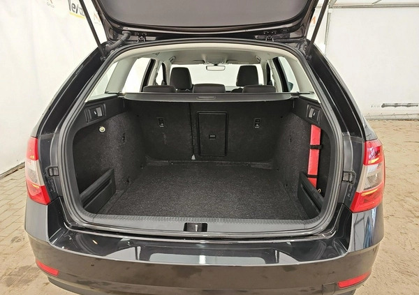 Skoda Octavia cena 68900 przebieg: 145355, rok produkcji 2020 z Skalbmierz małe 379
